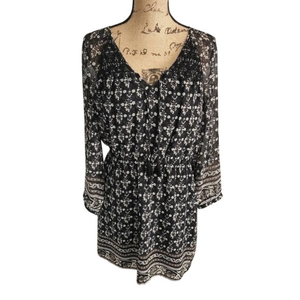 Madewell Black White Floral Smocked V-Neck Tassel Mini Dress‎ Size 10 Chiffon